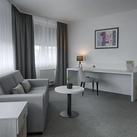 Hotel Townhouse 3*